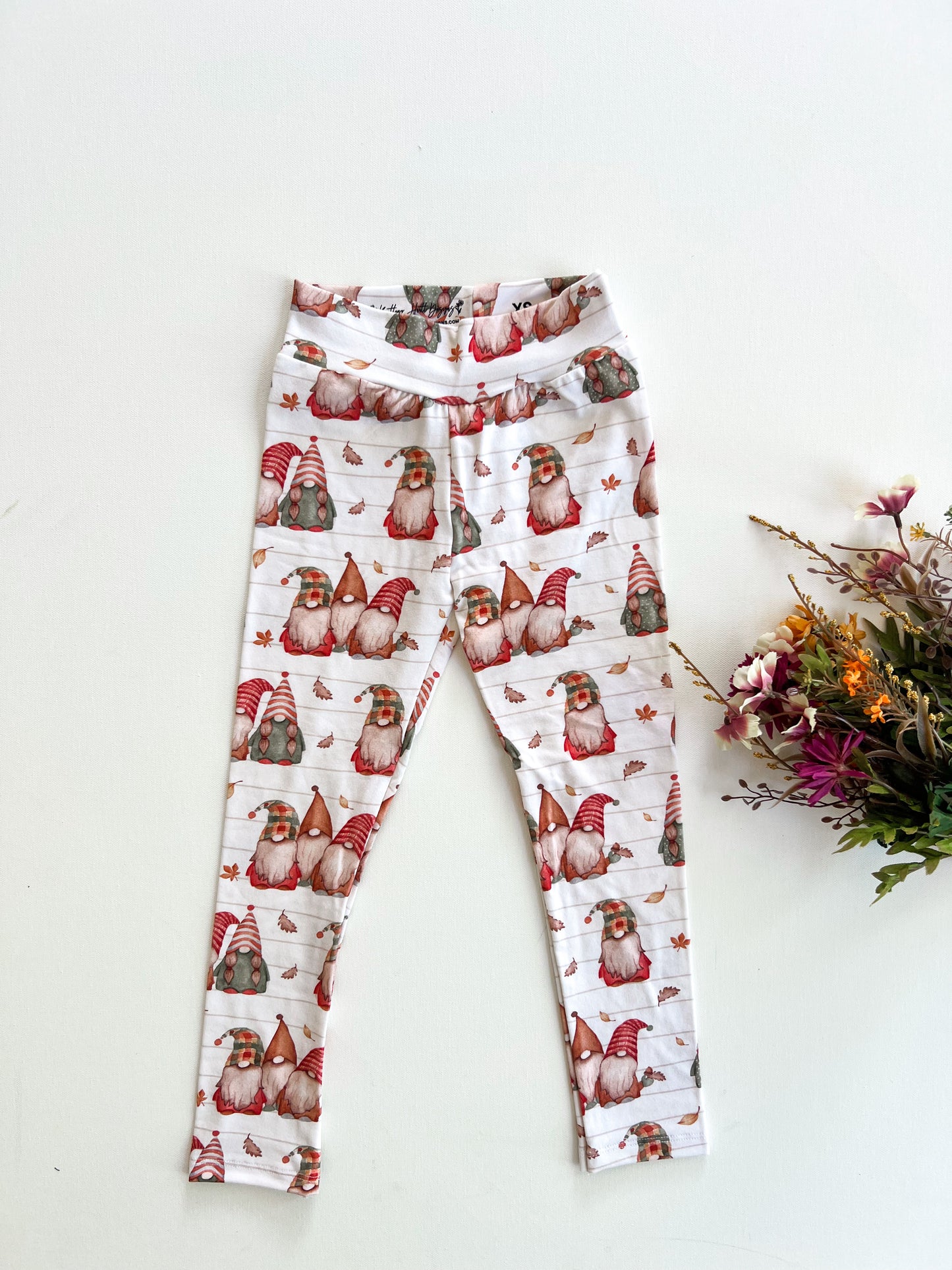 5T (XS) Autumn Gnomes Leggings