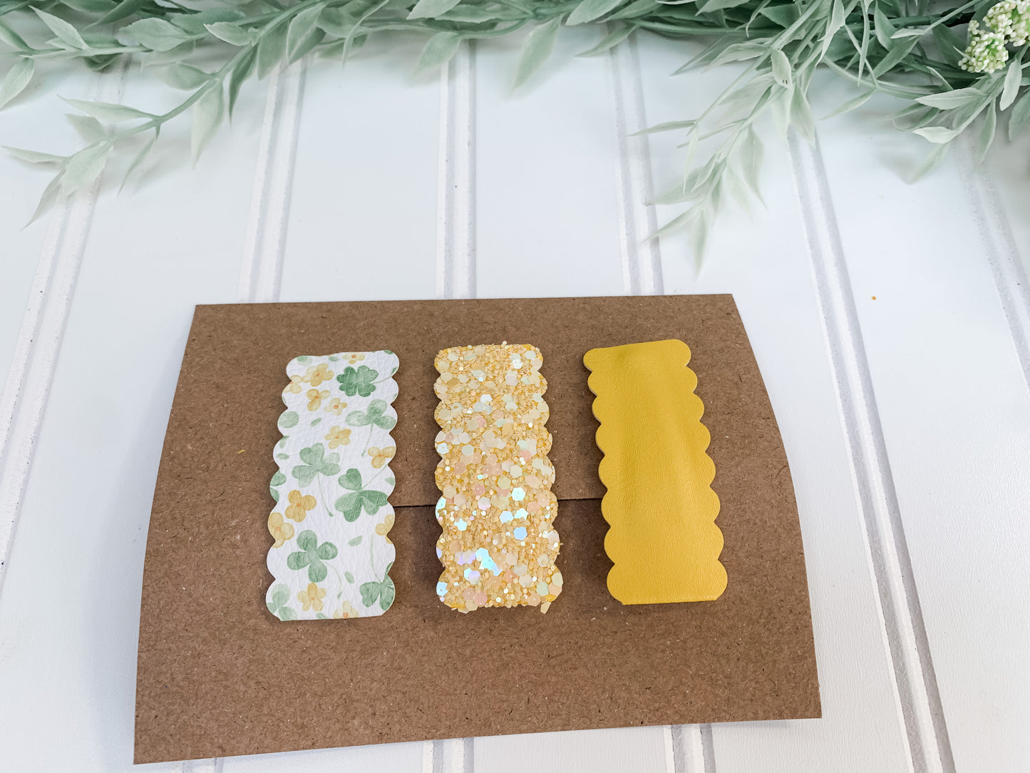 Wild Shamrocks 3-pack 2.5" Rectangle Scallop Snap Clip Set