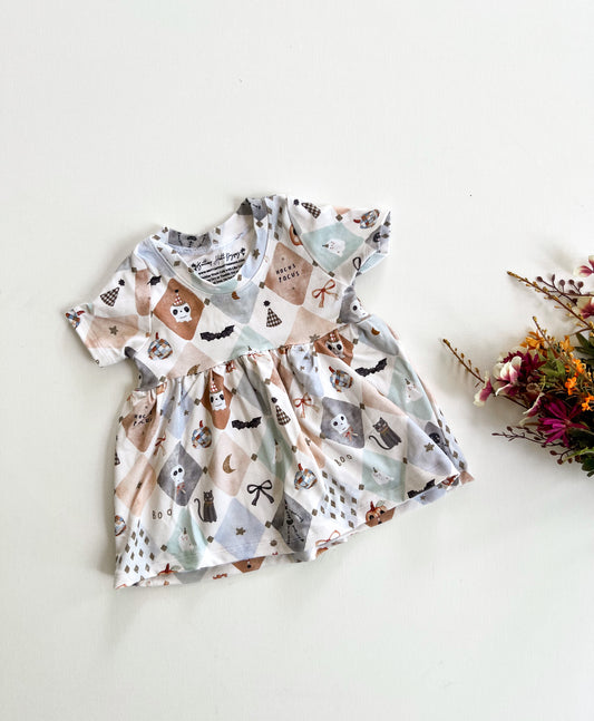 12/18M-6 (Small) Hocus Pocus Ruffle Peplums